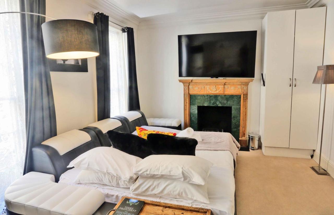 Piccadilly Circus Suites Londres Extérieur photo